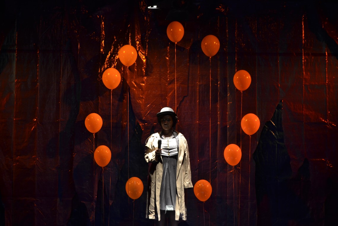 Foto dallo spettacolo teatrale "Una cançó per a Europa" del progetto Escena Erasmus