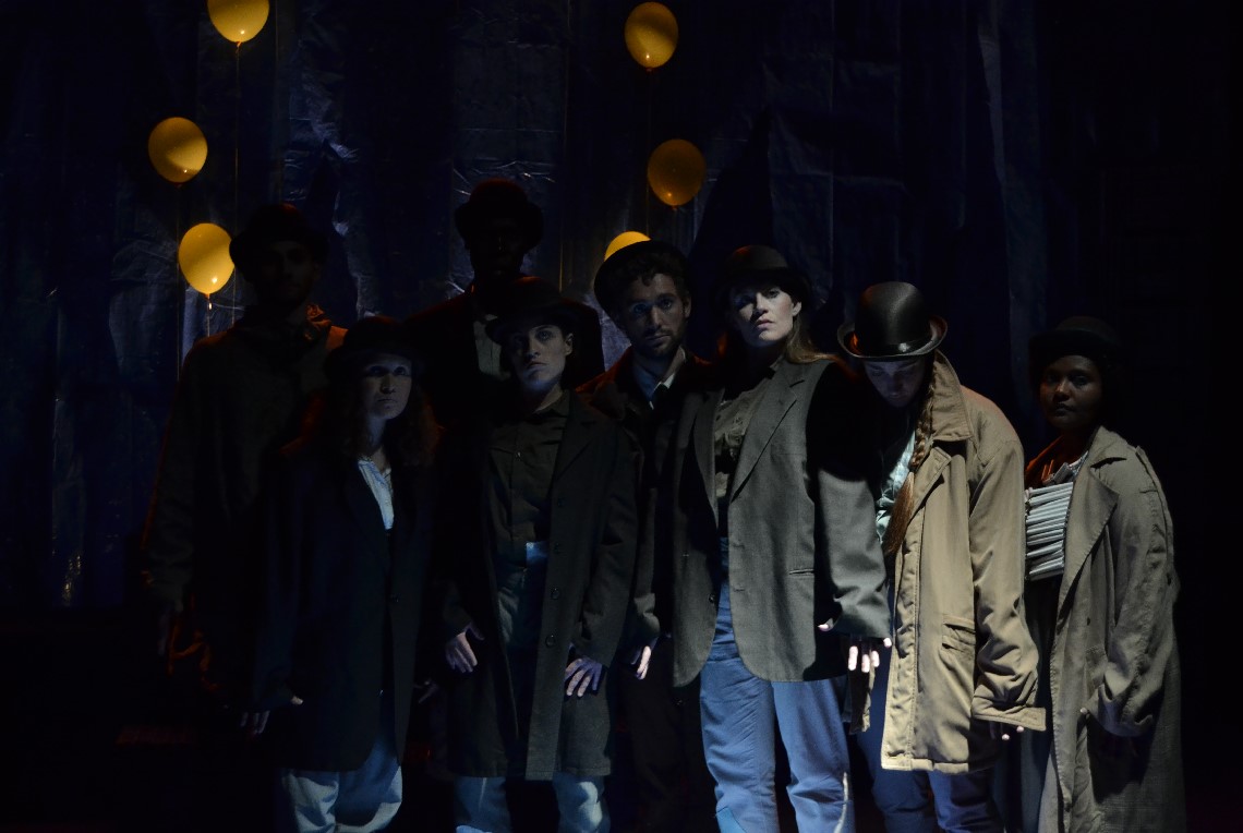 Foto dallo spettacolo teatrale "Una cançó per a Europa" del progetto Escena Erasmus