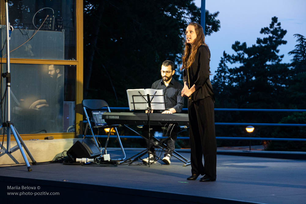 Foto dallo spettacolo teatrale "Elena Cornaro - Per tutte le altre" - Silvia Gualtieri e Gli Enarmonici