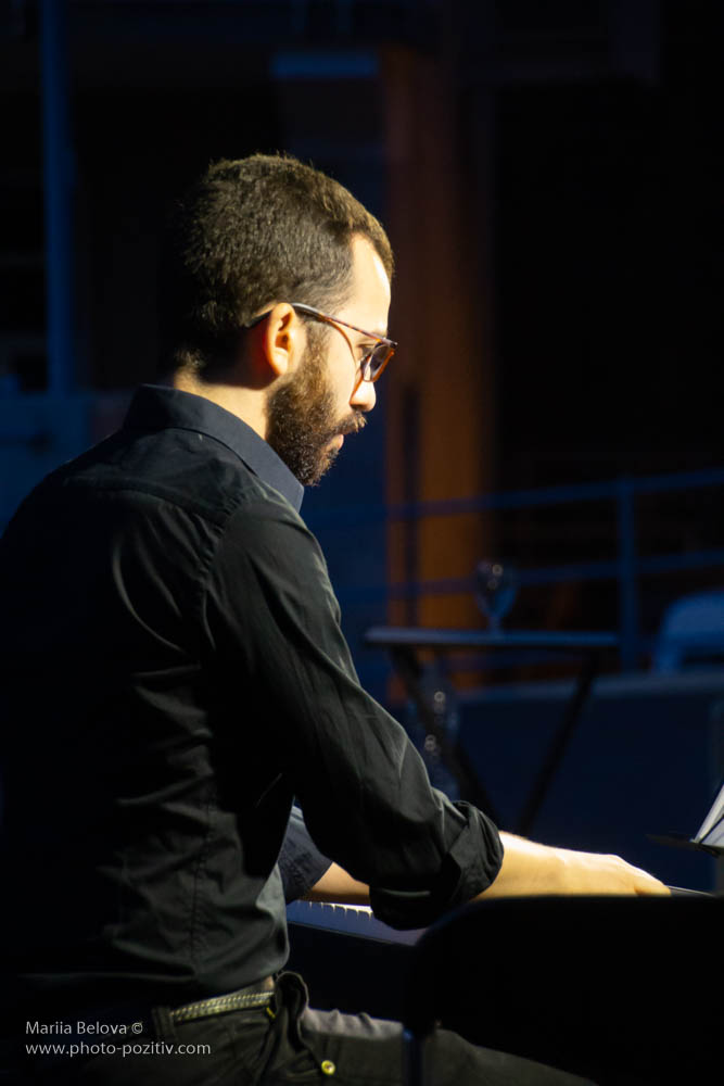 Foto dallo spettacolo teatrale "Elena Cornaro - Per tutte le altre" - Silvia Gualtieri e Gli Enarmonici